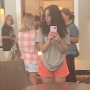 Meet your Posher, Nora